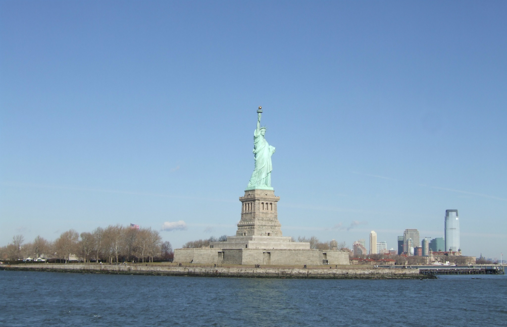 0801_new_york-statue_of_liberty-dscf5880